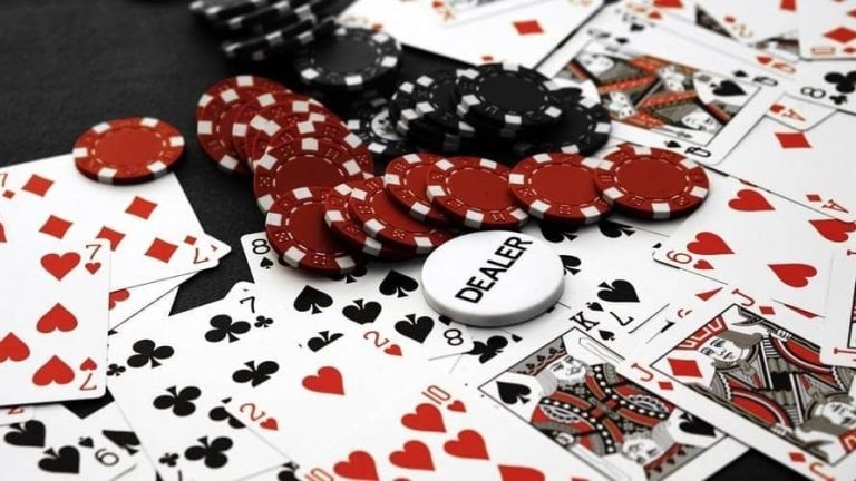 Perbandingan pengalaman hiburan online